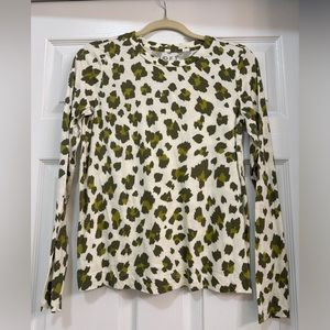 Loft Size S animal print long sleeve everyday crew